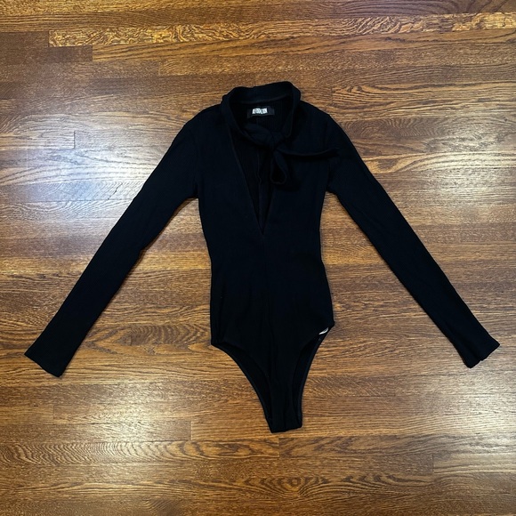 Reformation bodysuit - Picture 2 of 7